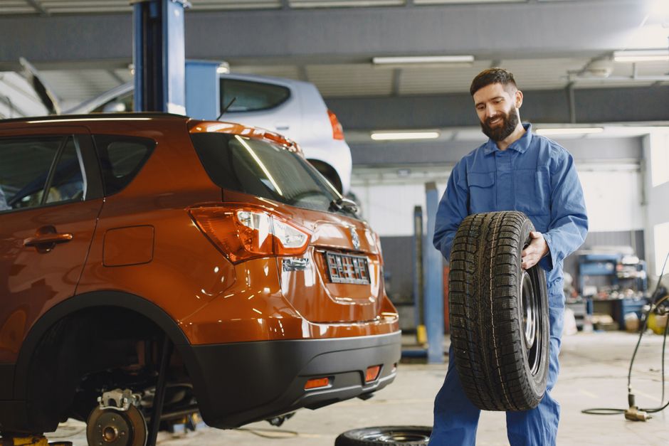 Como escolher pneus para o carro: guia completo para acertar na compra