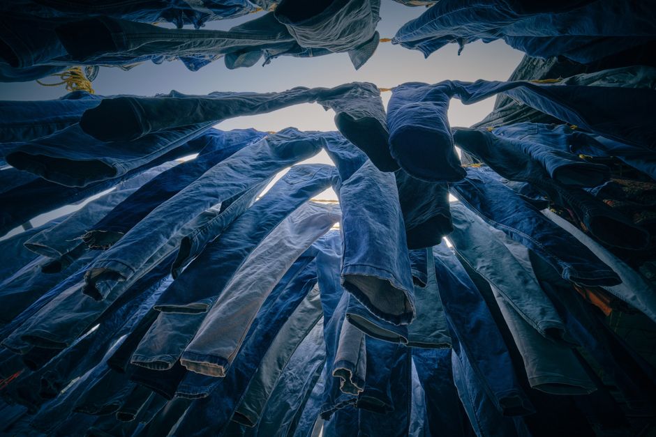 Dicas para conservar roupas no verão: guia completo para 2026