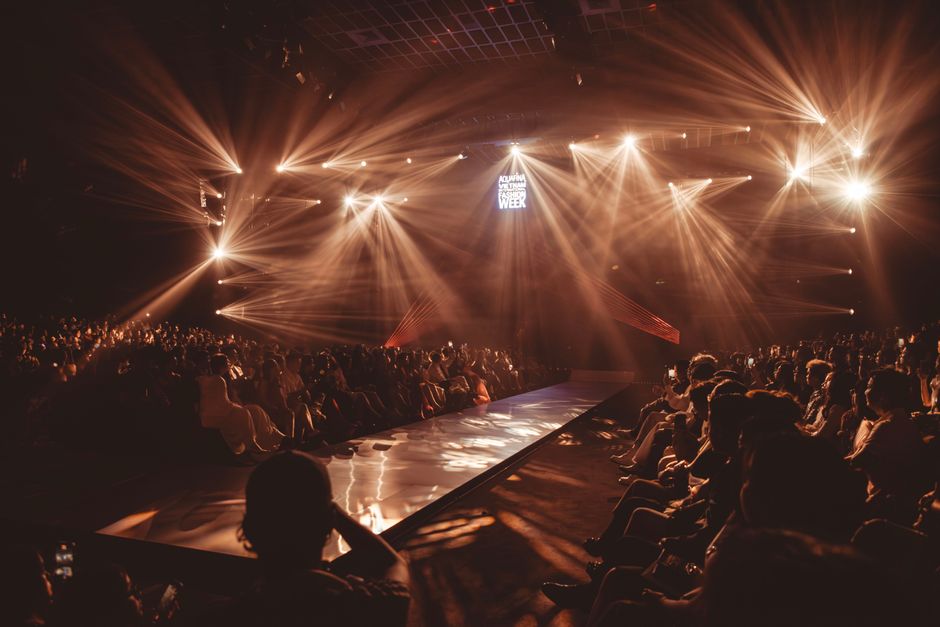Dicas de segurança para iluminação em eventos de moda: guia completo 2026