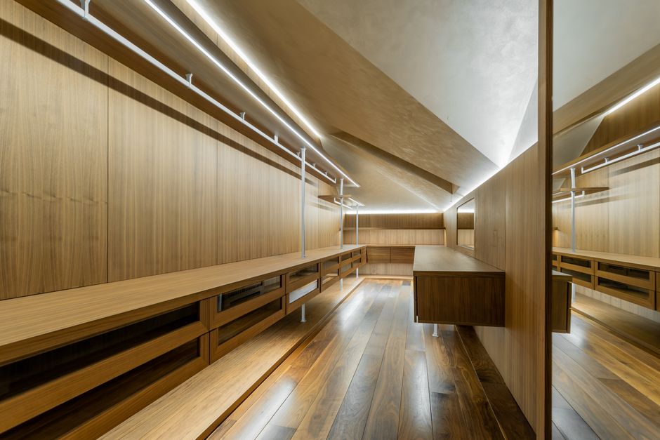 Dicas para Organizar o Closet com Iluminação Adequada: Guia Completo 2026