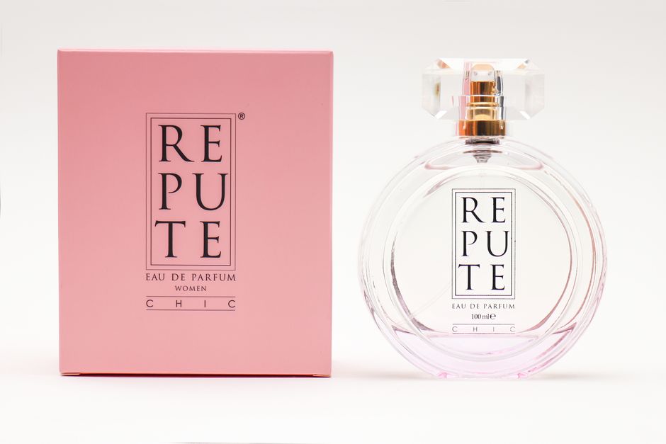 Melhores Perfumes Femininos para Presentear em 2026: Guia Completo