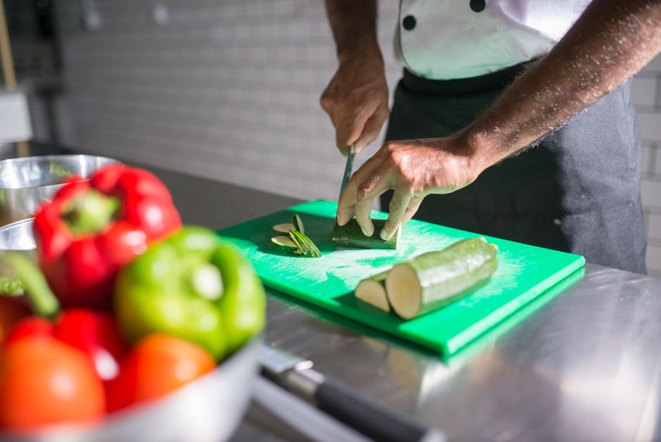 Dicas para manter a cozinha do restaurante fresca no verão: guia completo 2026