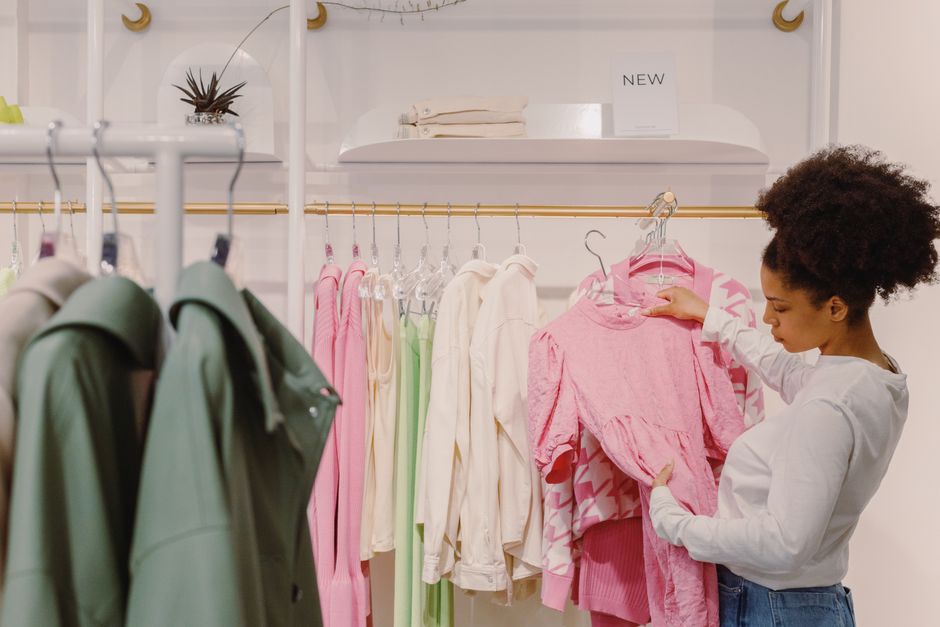 Como Organizar as Finanças Pessoais para Comprar Roupas em 2026: Guia Completo
