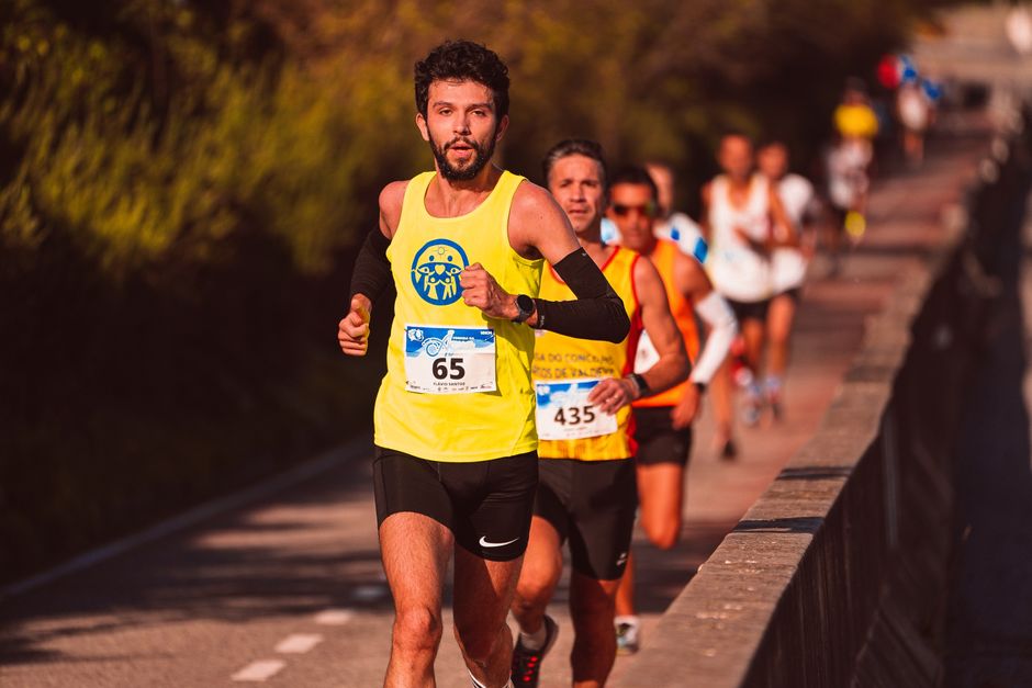 Como montar um plano de treino para corrida de 5 km em 2026: guia completo