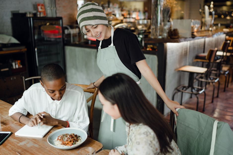 Dicas para divulgar restaurante no WhatsApp: estratégias eficazes para 2026