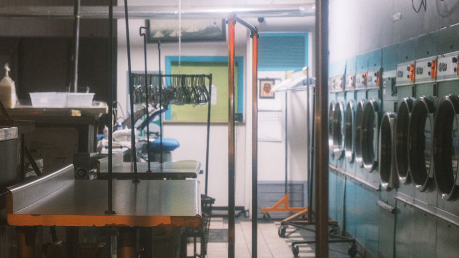 Dicas para conservar roupas e tecidos em casa em 2026: Guia completo para aumentar a durabilidade