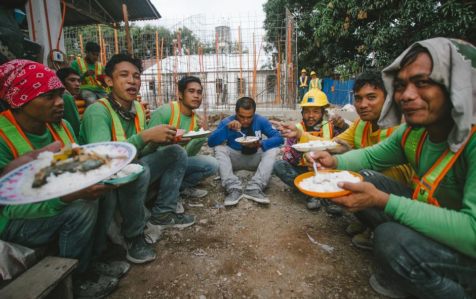 Dicas de alimentação saudável para trabalhadores da construção civil em 2026: guia completo