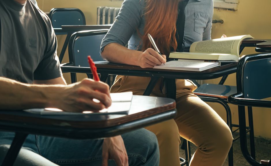 Como escolher um curso de fisioterapia em 2026: guia completo para sua decisão