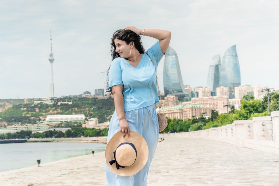 Melhores Looks para Viajar no Verão 2026: Guia Completo e Inspirações
