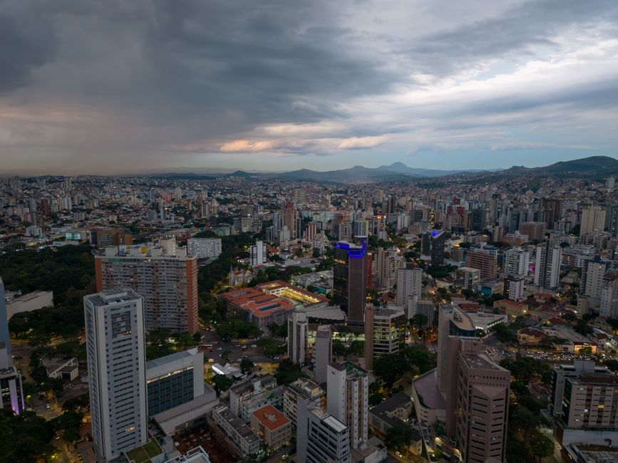 Dicas para escolher hospedagem confortável em BH: Guia completo 2026