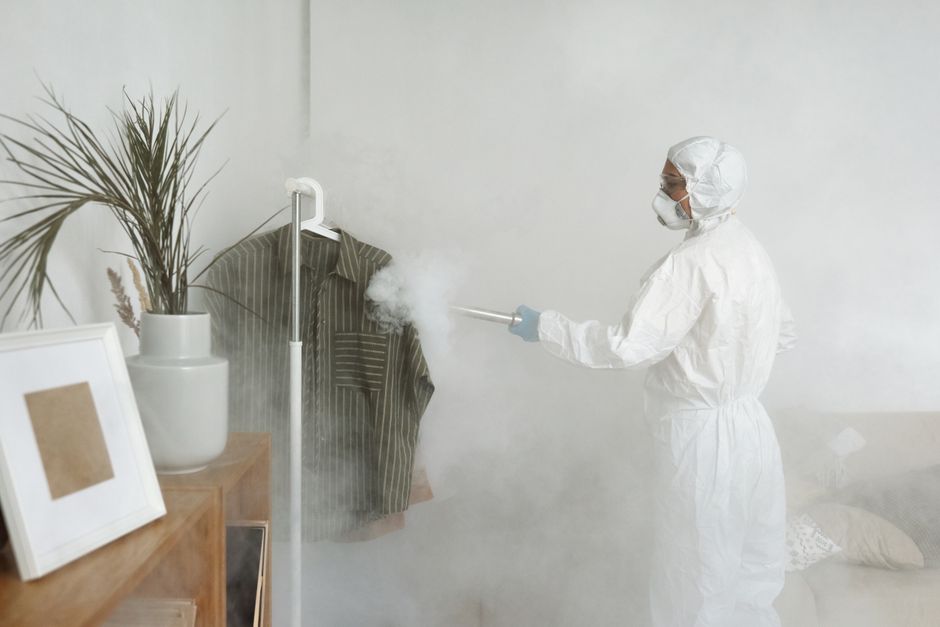 Dicas para manter roupas e ambientes livres de vírus e bactérias em 2026