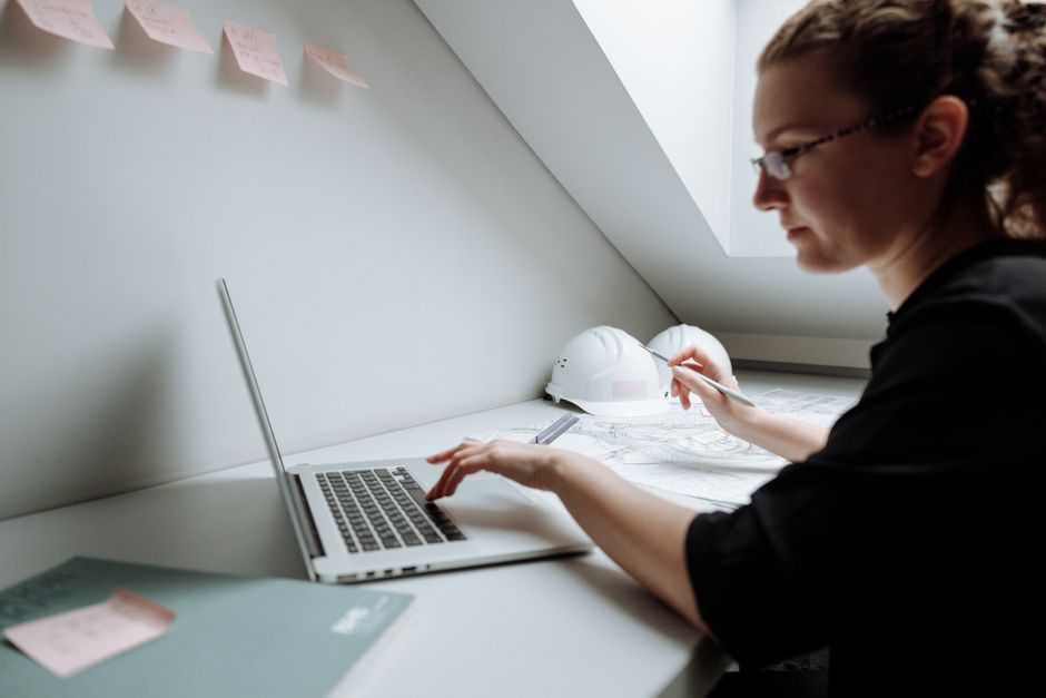 Como escolher o melhor notebook para profissionais da construção em 2026