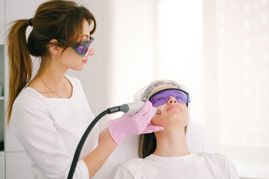 Melhores Aparelhos para Laserterapia Estética Facial em 2026: Guia Completo