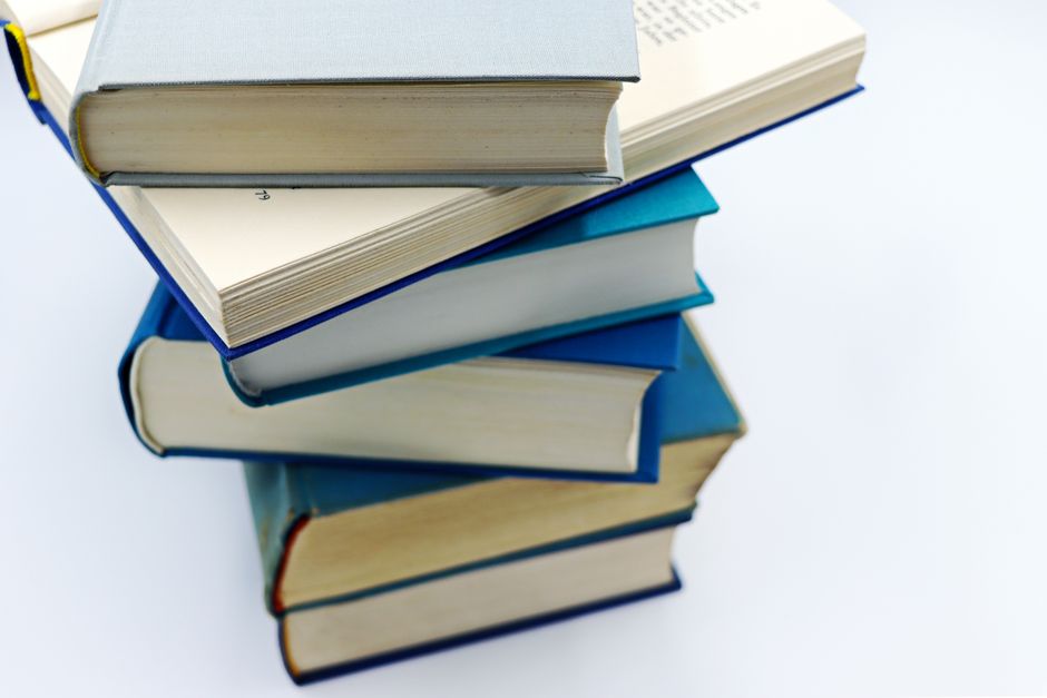 Como Publicar um Livro Acadêmico em 2026: Guia Completo e Atualizado
