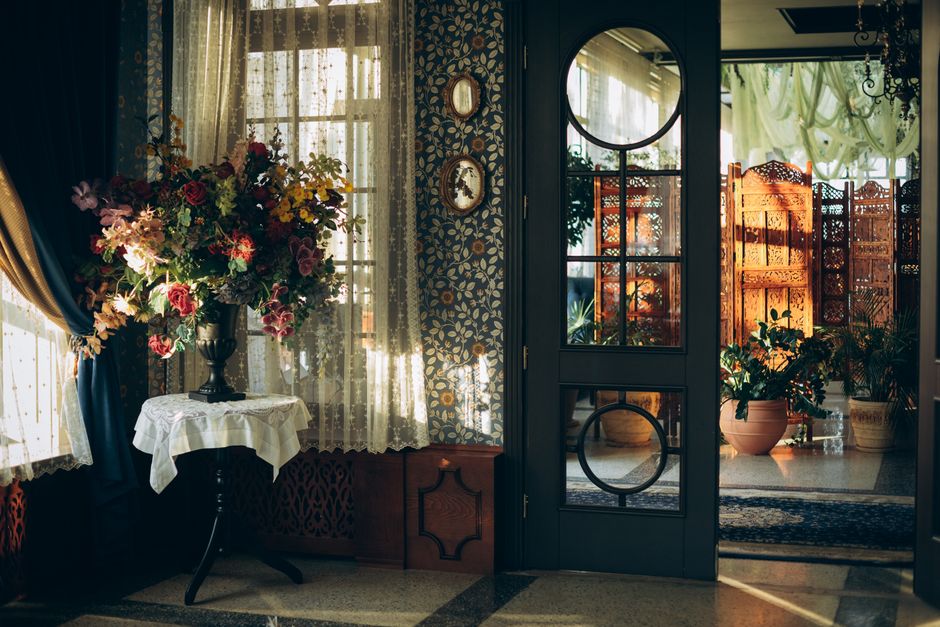 Dicas de decoração de ambientes para combinar com seu estilo de moda em 2026