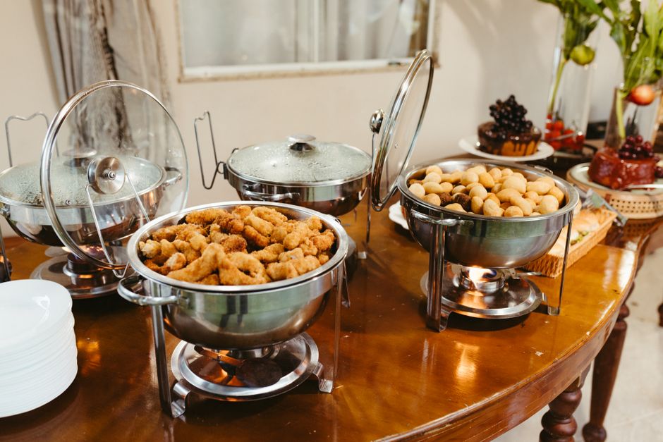 Dicas para Organizar Buffet em Festa de 15 Anos: Guia Completo 2026