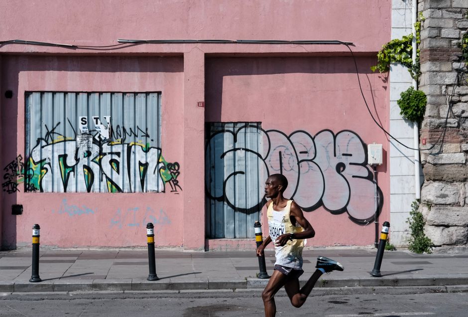 Dicas para melhorar o desempenho em corridas de rua: Guia completo 2026