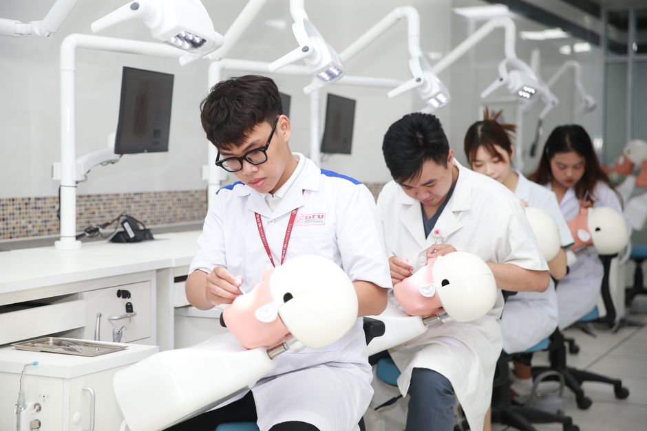 Melhores cursos para se preparar para o mercado de trabalho em 2026: Guia completo