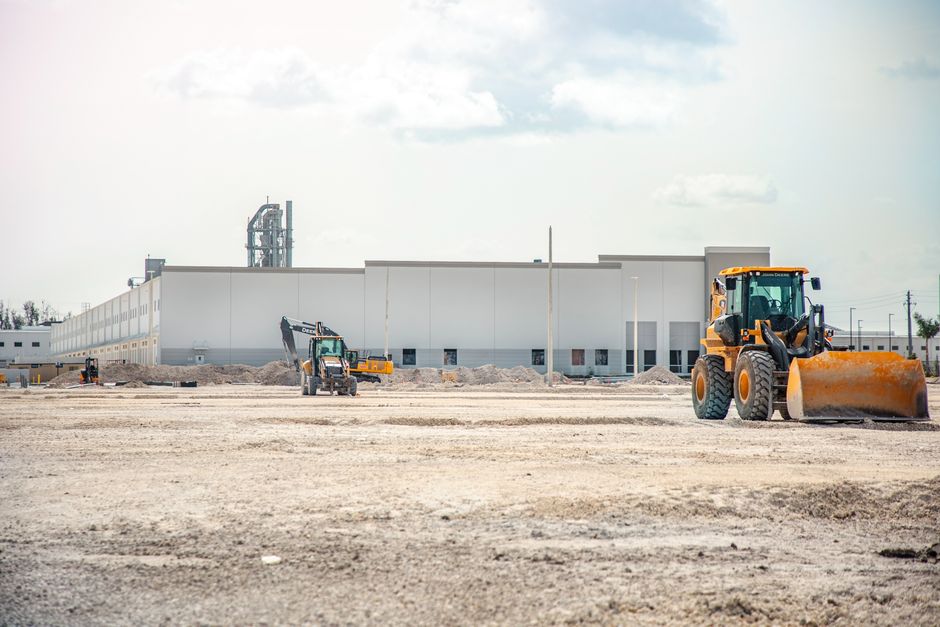 Dicas para Construir Galpões Industriais: Guia Completo 2026