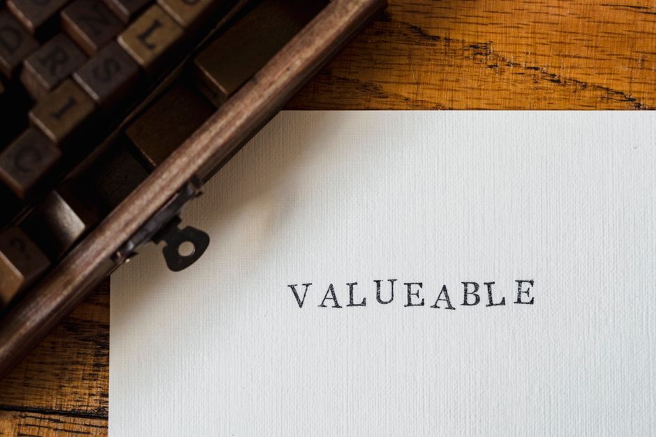 Página de um documento com a palavra 'VALUEABLE' em destaque, relacionada à valorização e gestão de ativos empresariais.