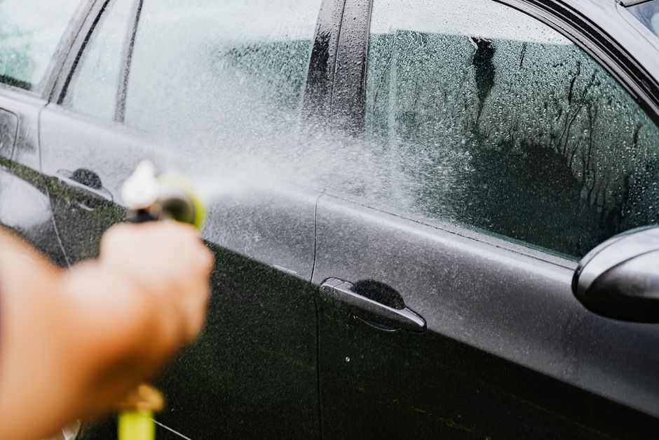 Dicas para Pintar o Carro em Casa: Guia Completo para 2026