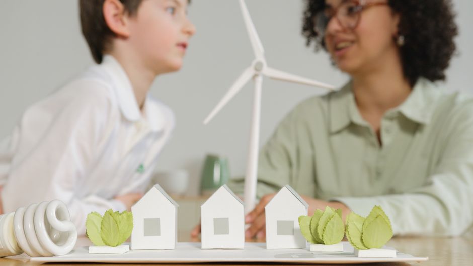 Como escolher materiais para construção sustentável na escola: guia completo 2026