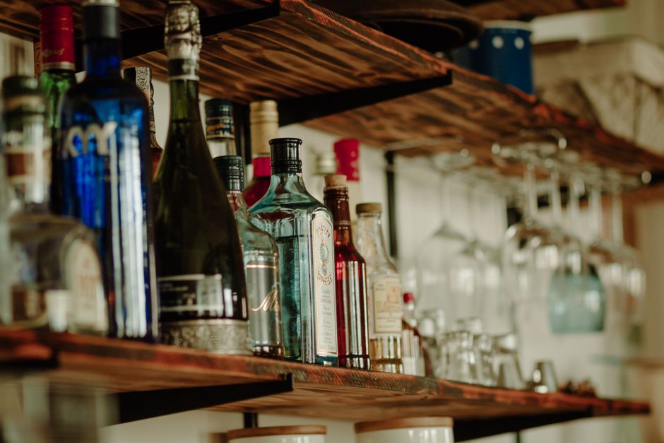 Dicas para Montar um Bar em Casa: Guia Completo para 2026