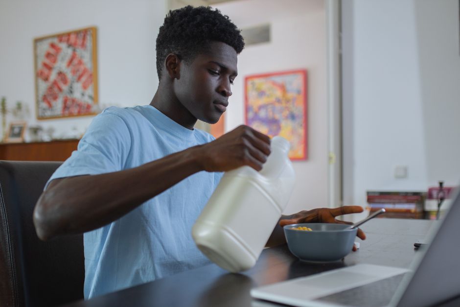 Dicas de alimentação saudável para estudantes: guia completo para 2026