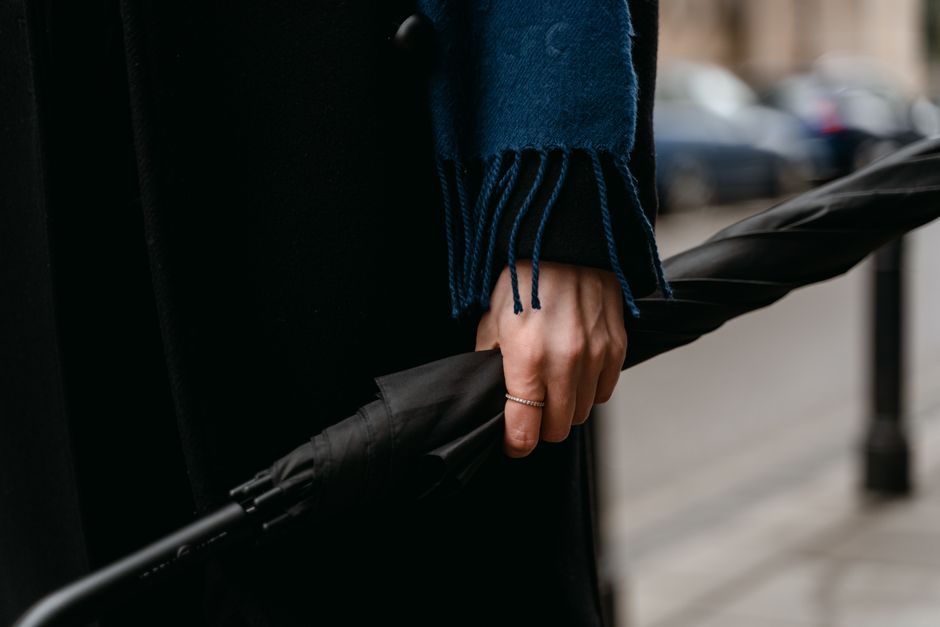 Dicas para cuidar das roupas em dias de chuva: guia completo 2026
