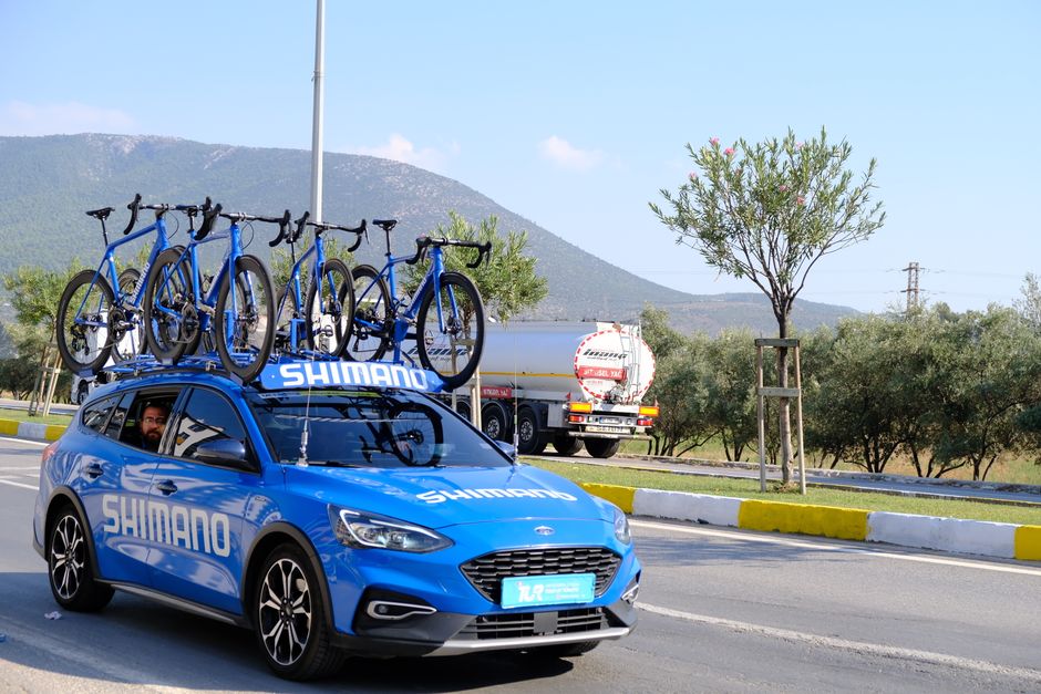 Melhores veículos para transporte de equipes esportivas em 2026: Guia completo