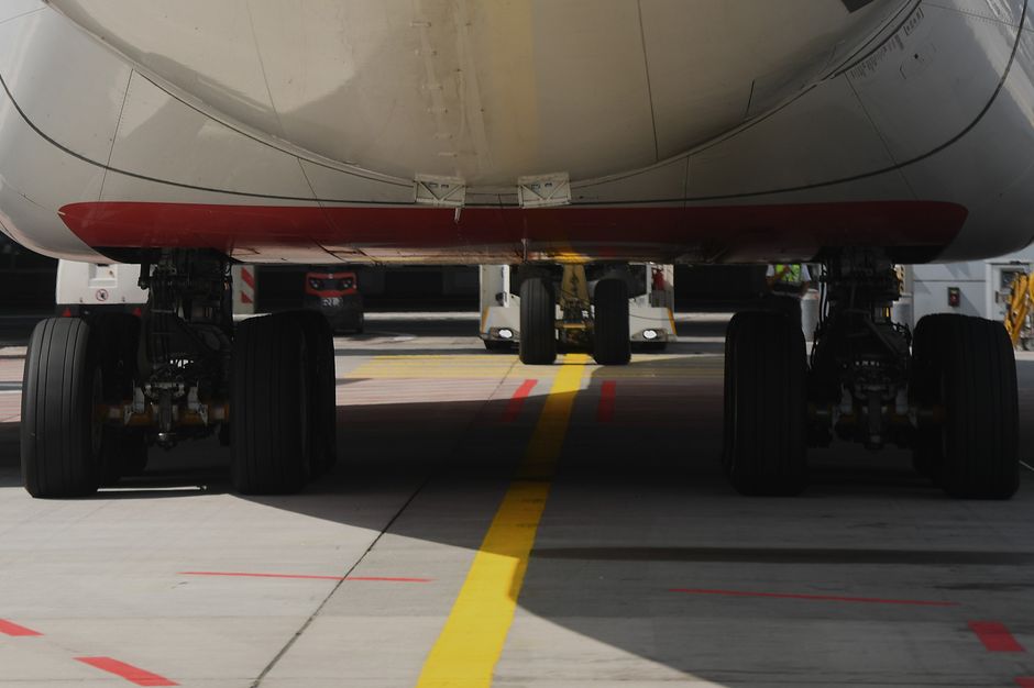 Dicas para viajar de avião com segurança em 2026: guia completo e atualizado