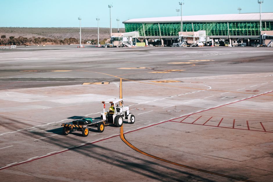 Como escolher o melhor reservatório aéreo para viagens longas em 2026