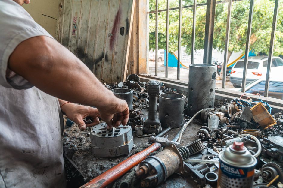 Como Montar uma Revenda de Peças Automotivas em 2026: Guia Completo