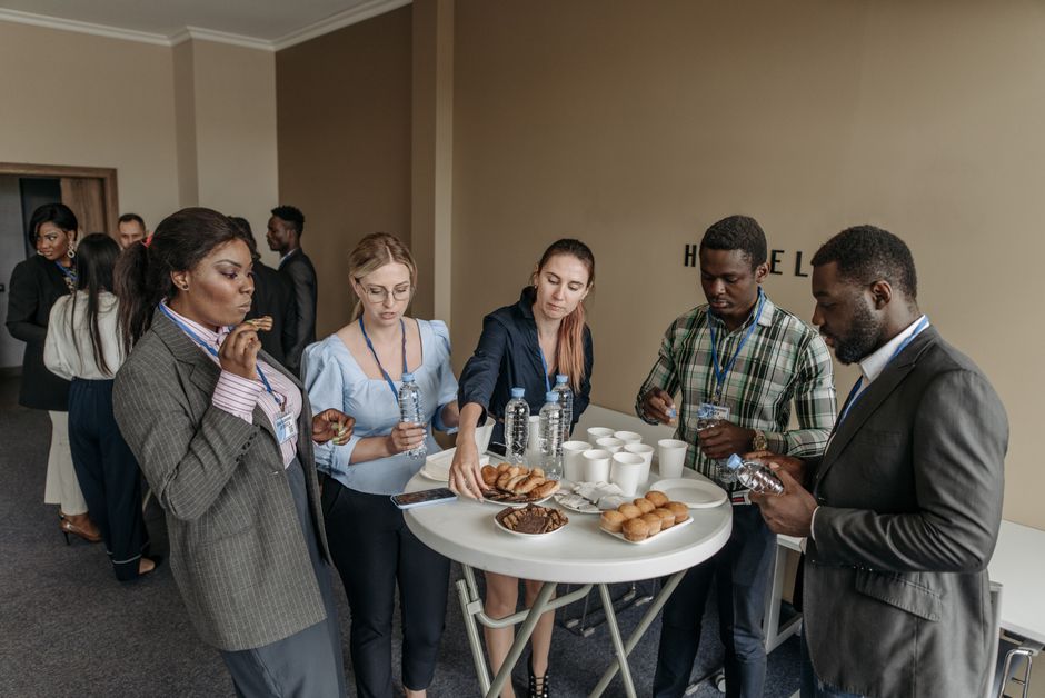 Dicas para organizar coffee break em eventos corporativos no hotel: guia completo 2026