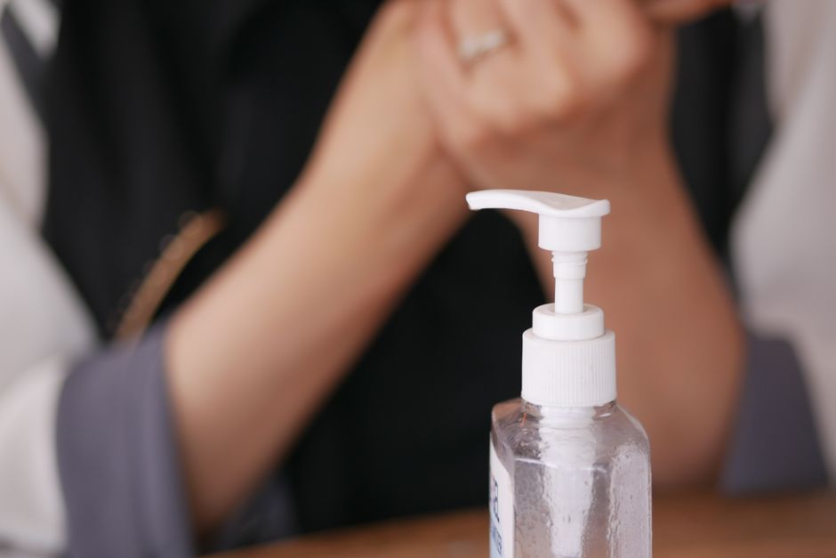 Dicas para evitar vazamento de produtos de beleza em casa: Guia completo 2026