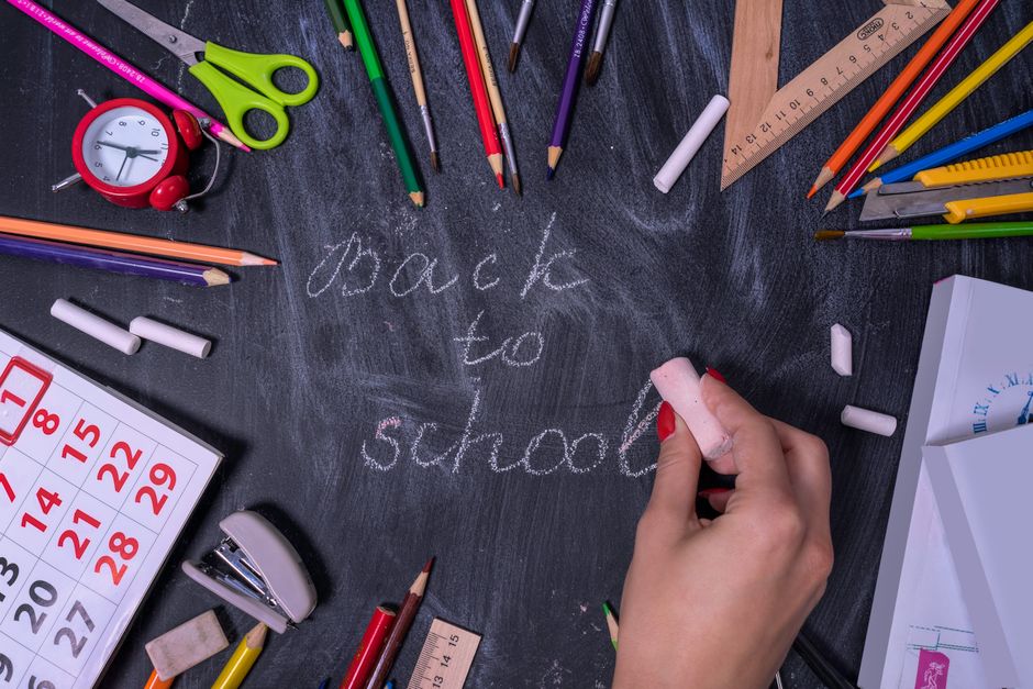 Melhores ferramentas de gestão para escolas em 2026: guia completo para otimizar sua instituição