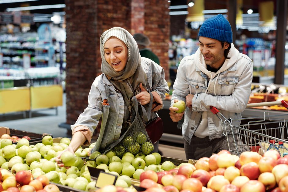Dicas para economizar na compra de alimentos em 2026: guia completo