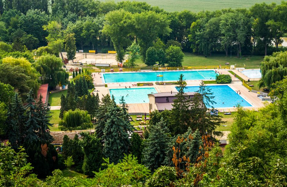 Dicas para manter a área da piscina bonita e funcional no verão em 2026