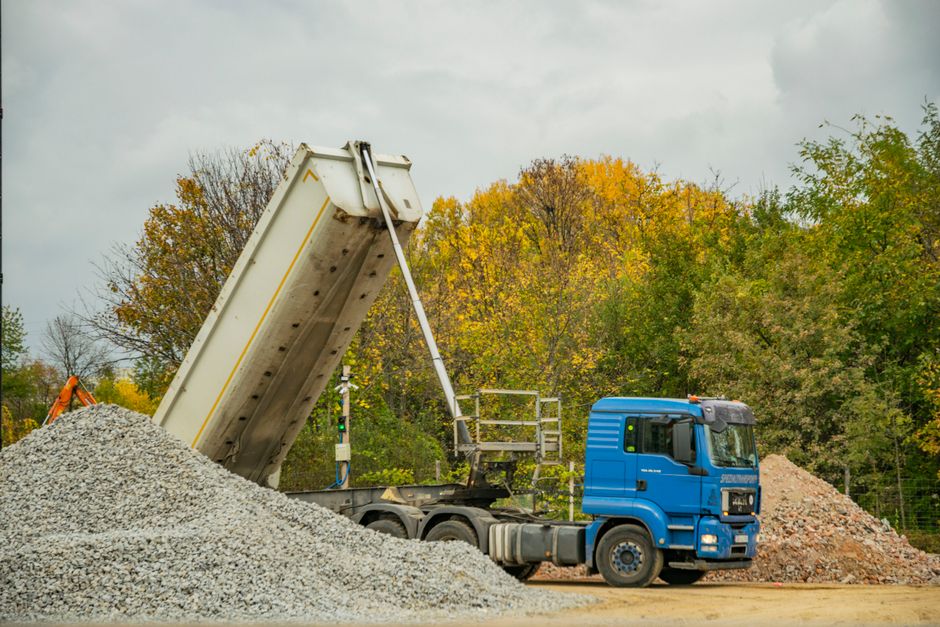 Dicas de segurança para transporte de materiais de construção em 2026: Guia completo