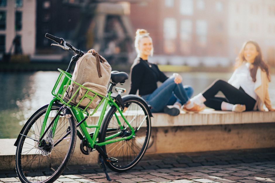 Dicas para estudantes economizarem com transporte sustentável em 2026