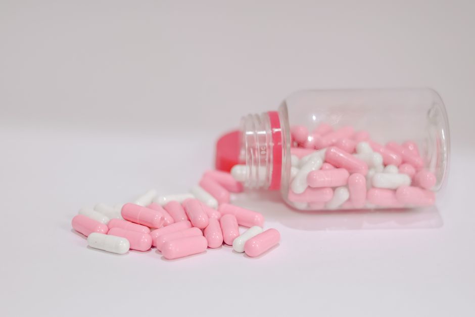 O que é creatina rosa e para que serve: guia completo 2026
