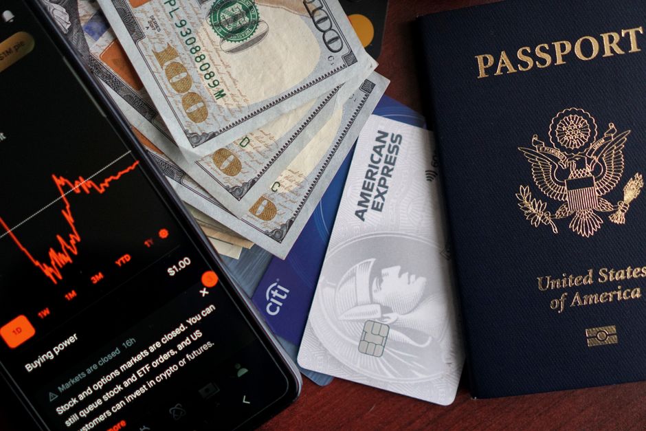 Como tirar a carteira de identidade pelo celular em 2026: guia completo passo a passo