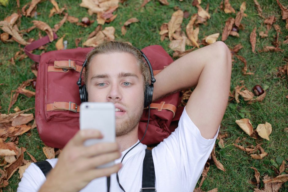 Melhores aplicativos para ouvir música offline em 2026: guia completo