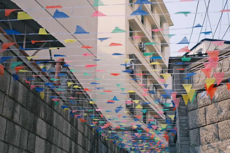 Dicas de Decoração para Festas em Prédios: Guia Completo 2026