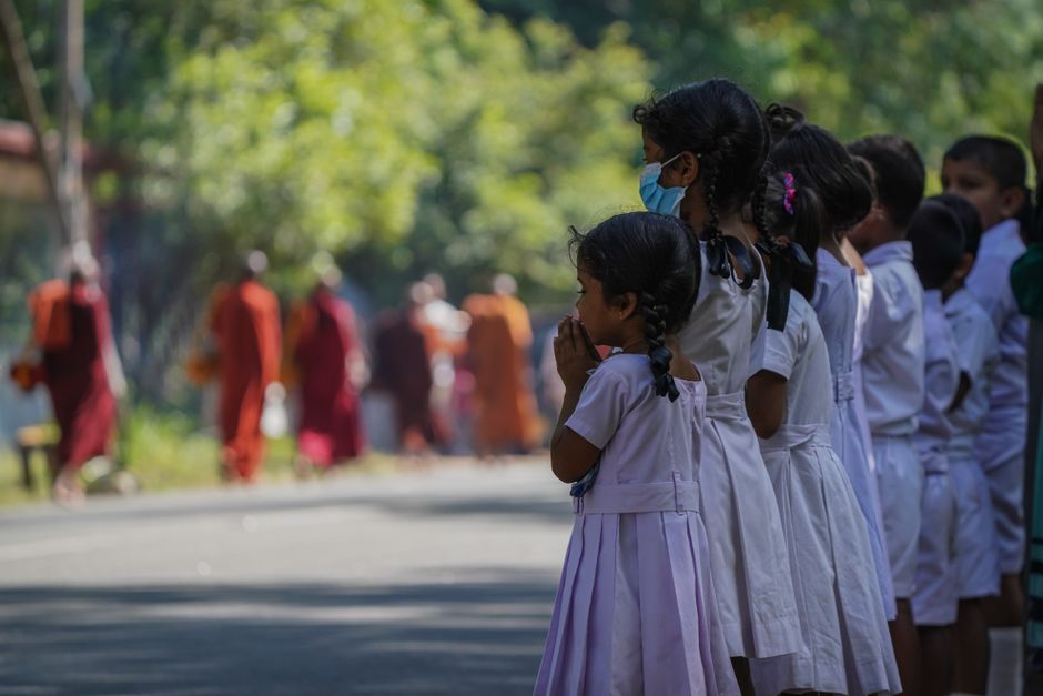 Dicas para organizar eventos escolares com temática religiosa em 2026: guia completo