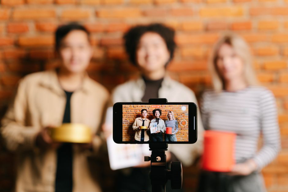 Como escolher a melhor produtora para vídeos de marketing em 2026: Guia completo