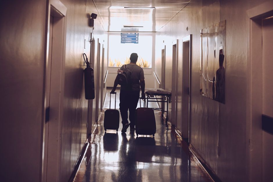 Dicas para organizar viagem internacional com hospedagem em 2026: guia completo