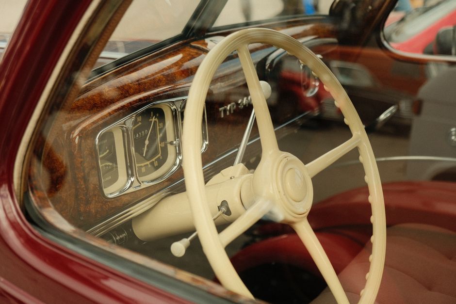 Dicas de decoração automotiva com temas históricos: guia completo 2026