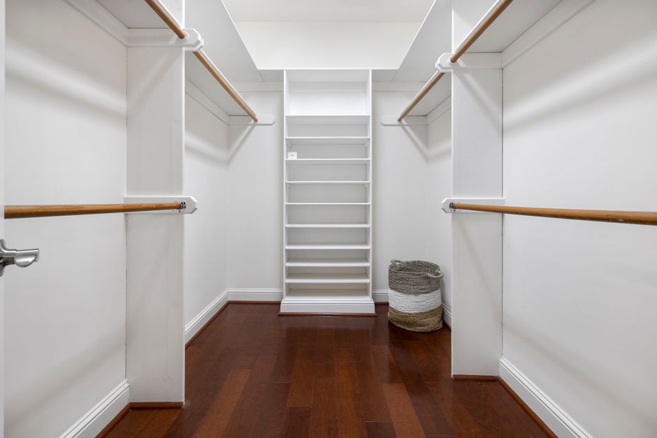 Dicas para organizar o guarda-roupa após reforma em casa: guia completo 2026