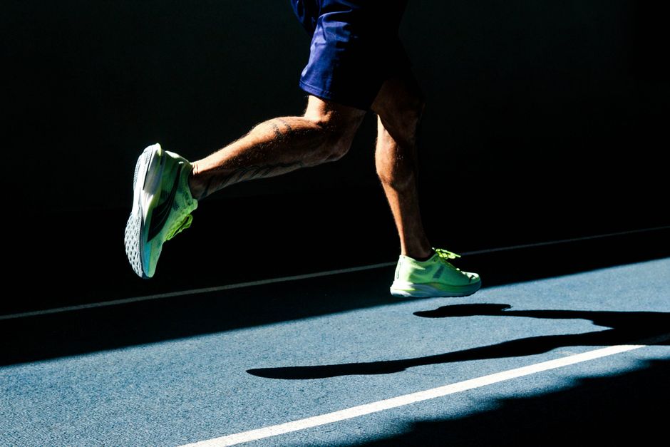 Dicas para Melhorar o Desempenho em Corridas em 2026: Guia Completo